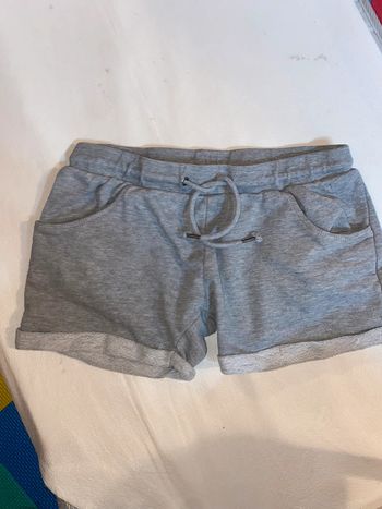 Short gris