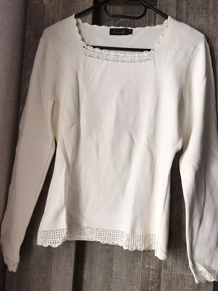 Pull léger  blanc à strass et broderie ajourée i.quing taille L