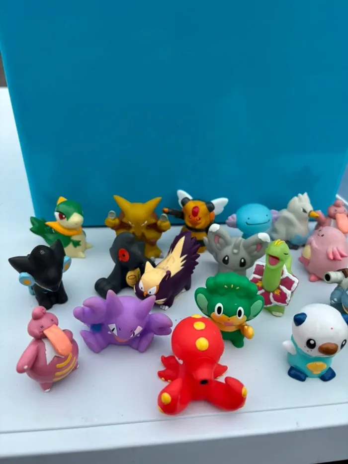 Lot de 23 Pokémon Nintendo bon et très bon état - photo numéro 3