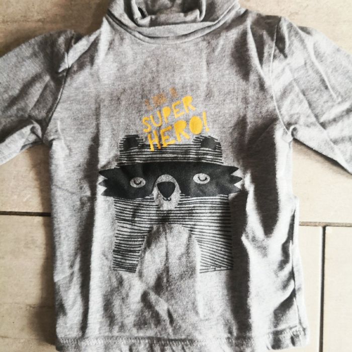 Sous pull Kiabi 6mois - photo numéro 2