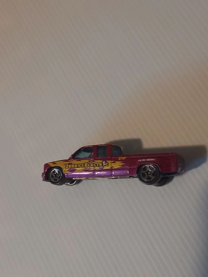 Hotwheel customized c 3500