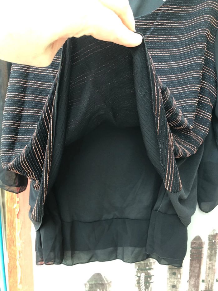 Top noir taille 4 neuf - photo numéro 4