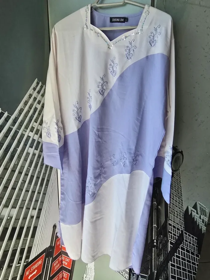 Gandoura/tunique lilas & blanche XXL