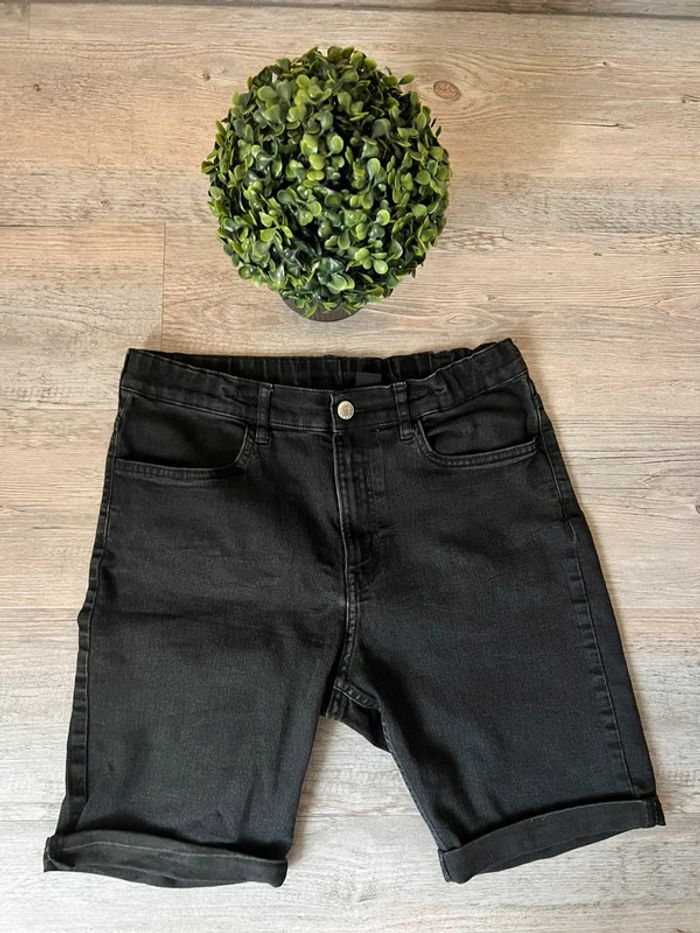 Short garçon noir