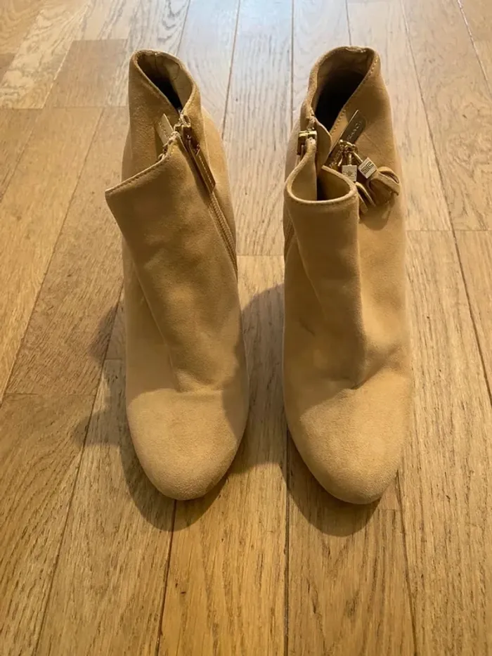 Bottines à talon invisible beige Elisabetta Franchi taille 38 1/2 - photo numéro 3