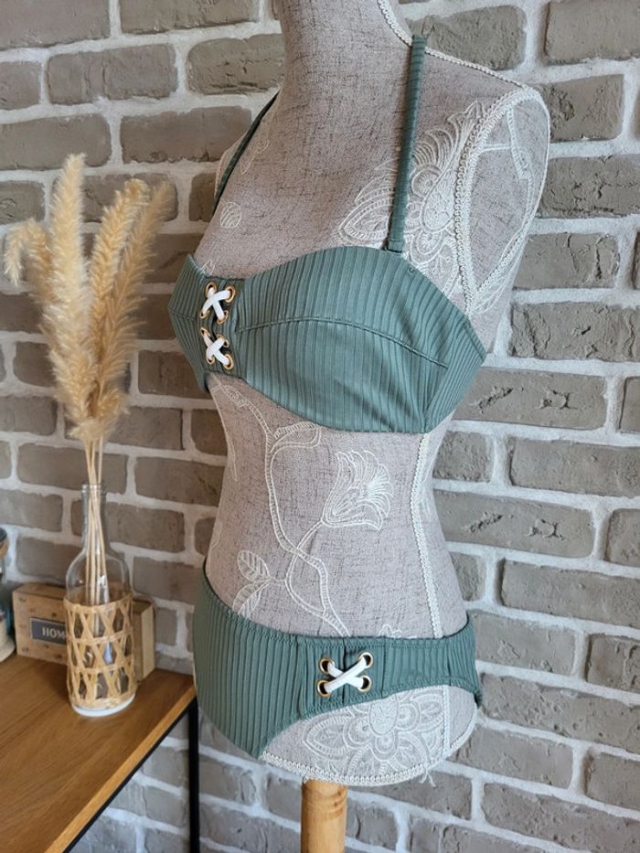 Maillot de bain 2 pièces vert sauge avec laçage - Kiabi - photo numéro 9