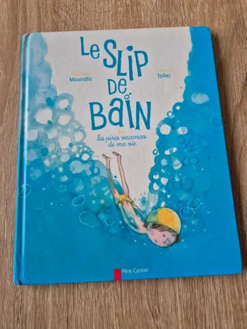 Livre Le slip de bain Père Castor