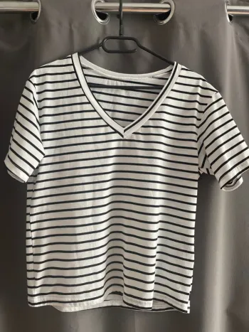 Tee shirt