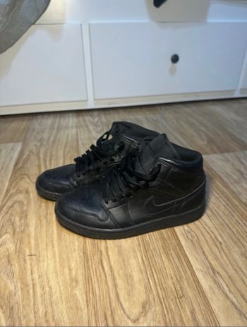 Jordan mid 1