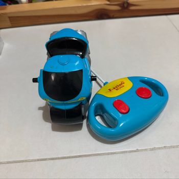 Moto télécommandée