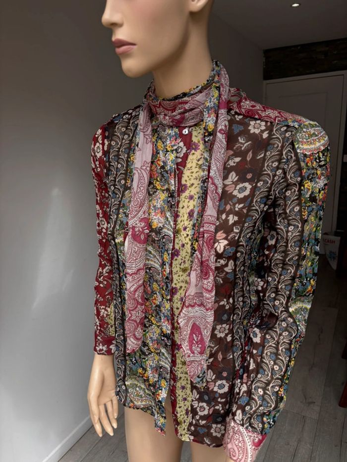 Chemisier Zara à fleurs neuf - photo numéro 2