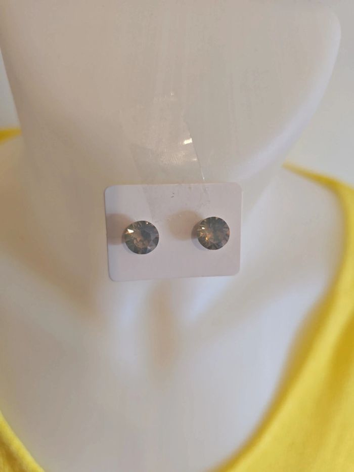 Boucles-doreilles neuve bohm