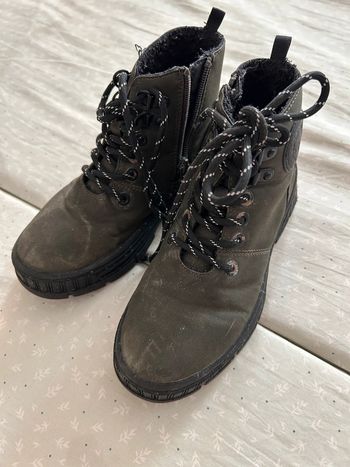 Chaussures bottes épaisses taille 32
