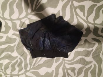 Short de sport doublé