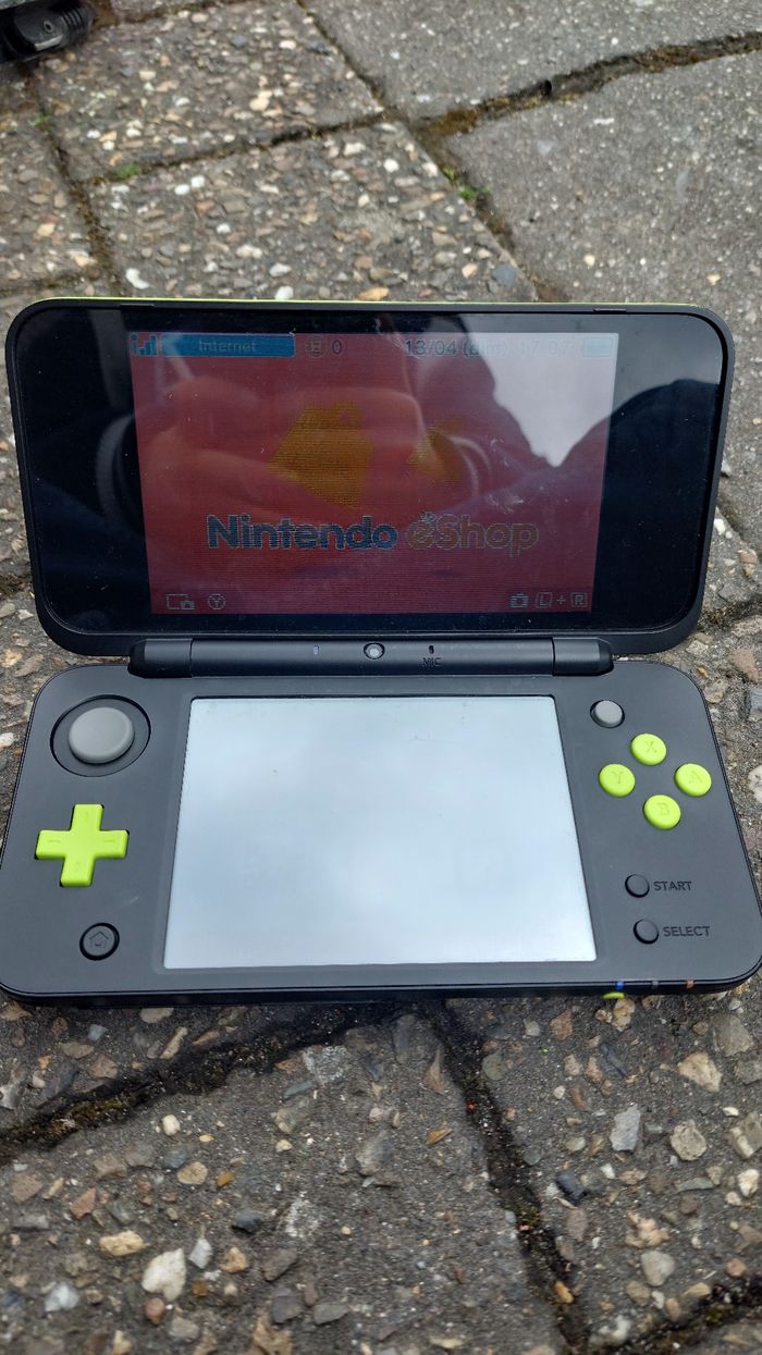 Nintendo DS avec carte SD - photo numéro 5