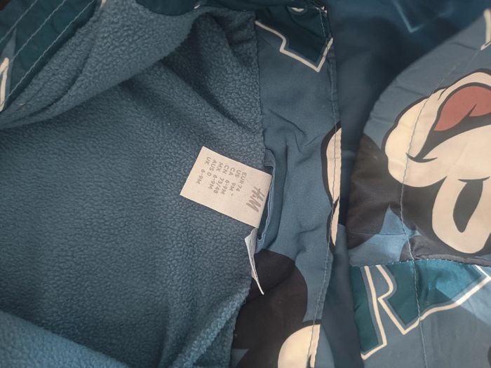 H&M – Coupe-vent Disney Mickey bébé 6/9 mois - photo numéro 2