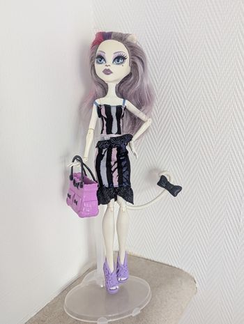 Poupée Monster high Catrine new scaremester