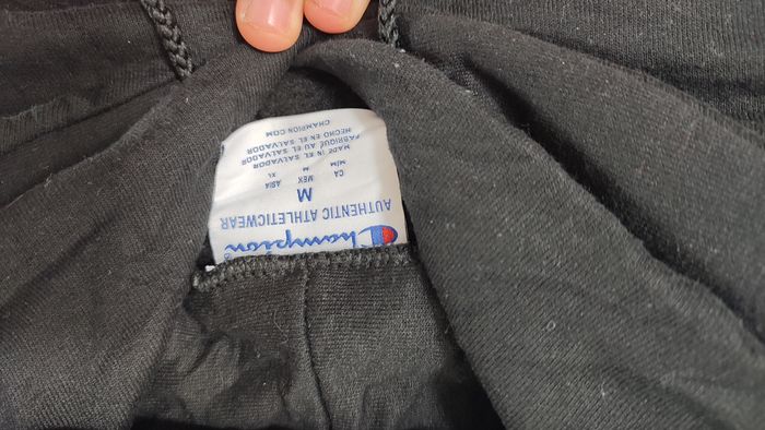 Vêtement Homme Sweatshirts Sweats pull à capuche noir Champion taille M #Retrostreet - photo numéro 3