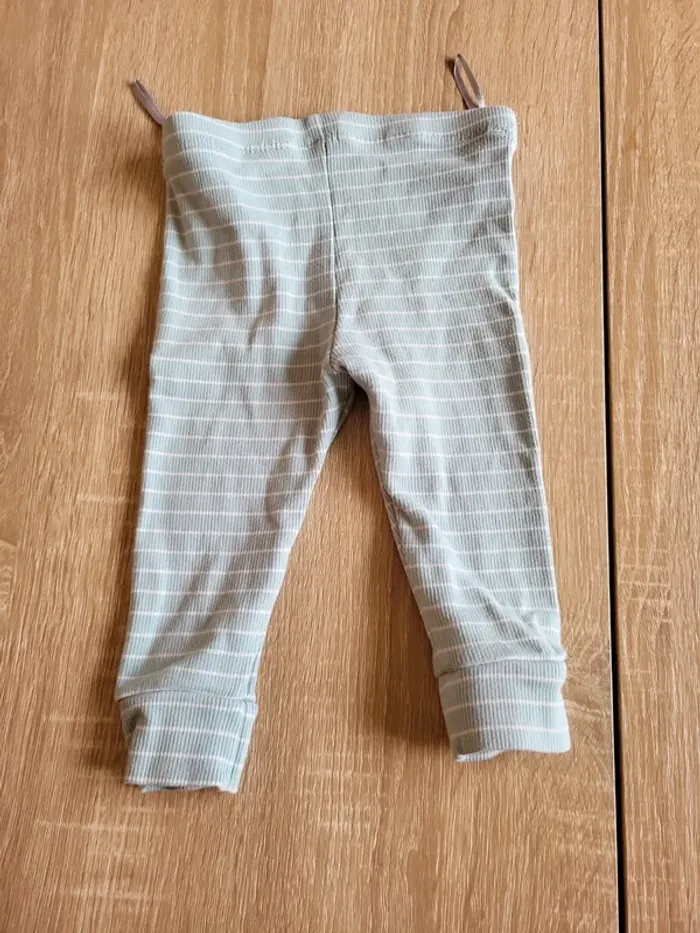 Pantalon 6 mois - photo numéro 3