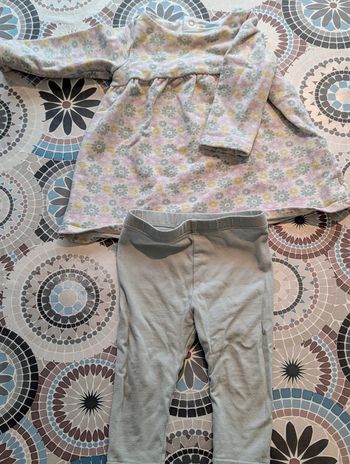 Ensemble bébé fille 9 mois