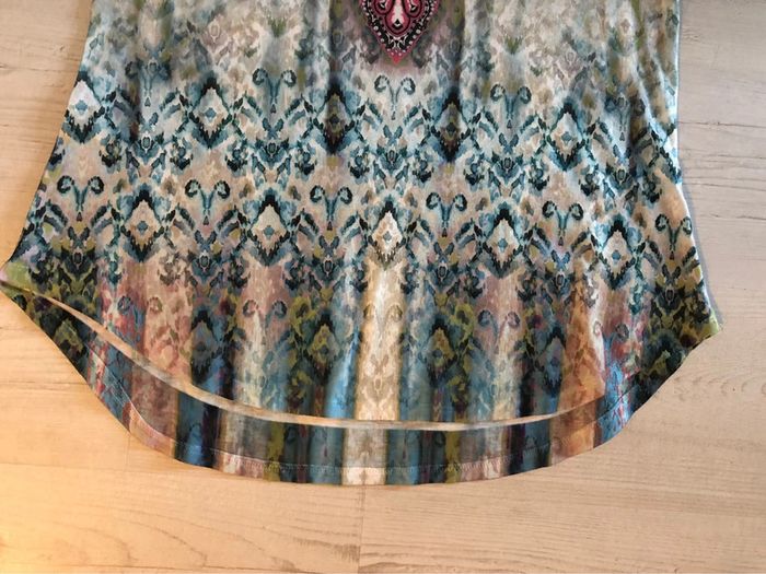 AN72:Blouse imprimée et strass TL (44/46) NEUVE - photo numéro 6