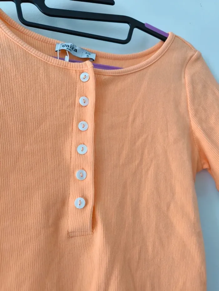 T-shirt côtelé orange Unika – Taille S – Neuf avec étiquette - photo numéro 2
