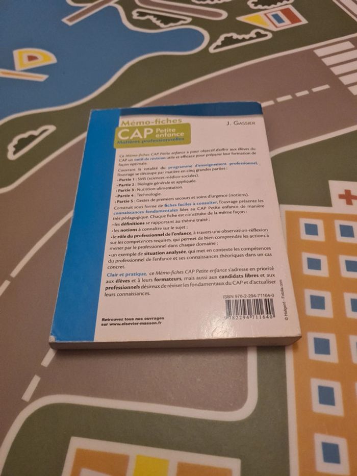 Livre memo fiches CAP petite enfance matières professionnelles - photo numéro 2