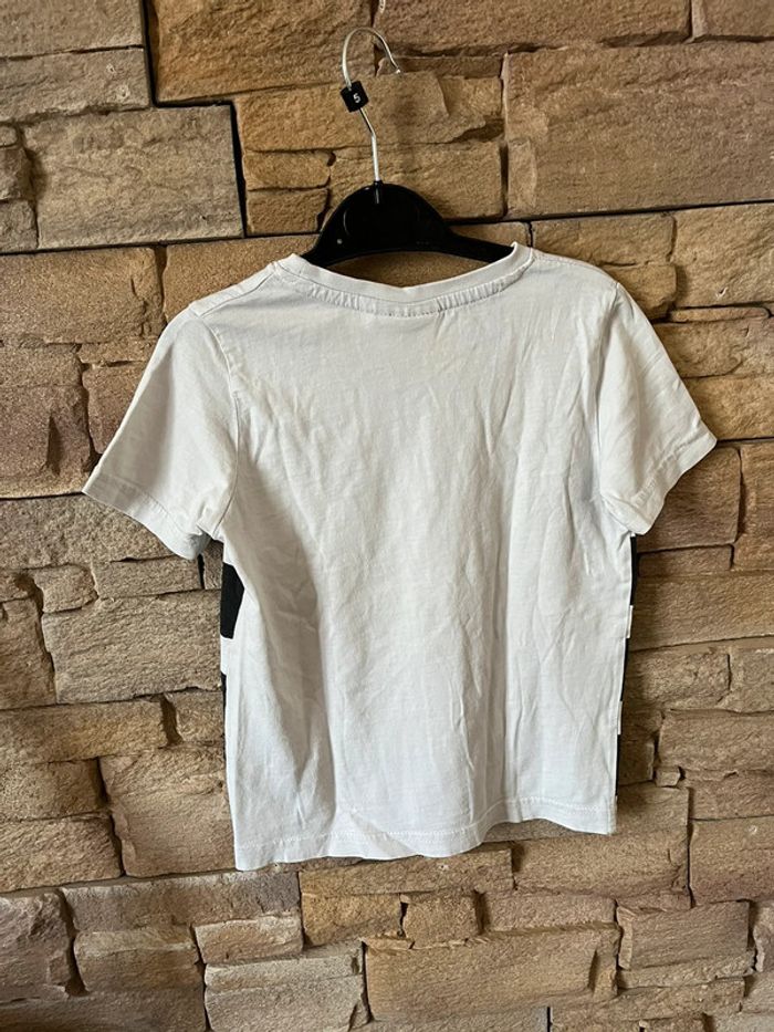 T-shirt Minions 104cm - 4 ans - photo numéro 3