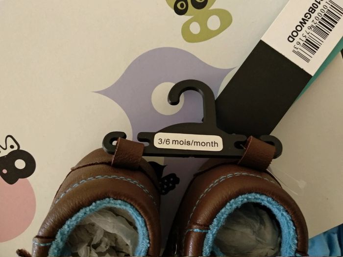 T-shirt + chaussures bebe 6/9 mois - photo numéro 5