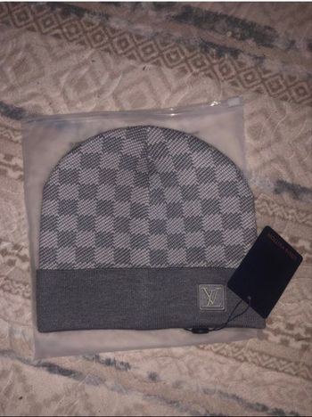 Bonnet Lv Gris 