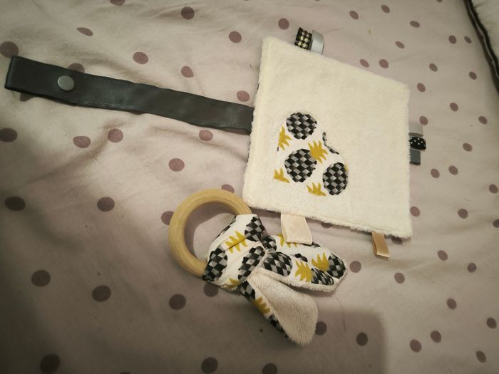 Doudou et hochet - photo numéro 3