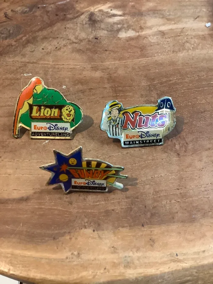 Pins Disney collector vintage