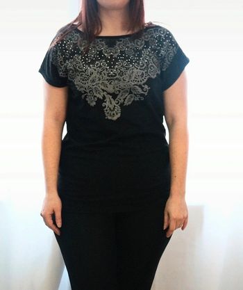 Tshirt neuf effet col en dentelle - dressing trié par tailles