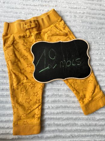 Jogging moutarde 12 mois