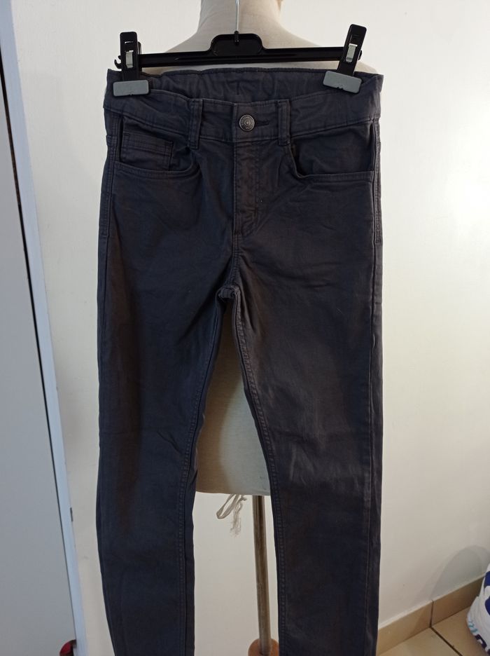 pantalon gris kiabi  10 ans réf 969 D13 - photo numéro 2