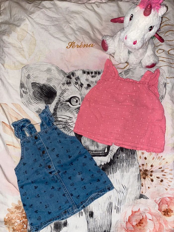 Ensemble robe en jeans et petit t-shirt léger, Disney/Zara, 3-6 mois.