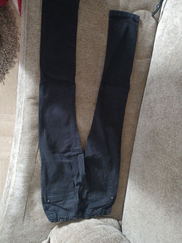 Pantalon fille 98% coton kiabi noir 12 ans très bon état - photo numéro 5