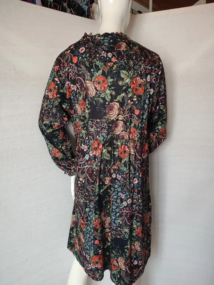 Robe fleurie - photo numéro 6