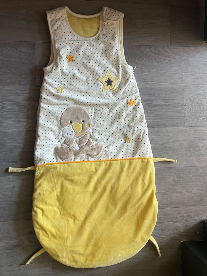 Vêtements bébé fille bibi et gigoteuse