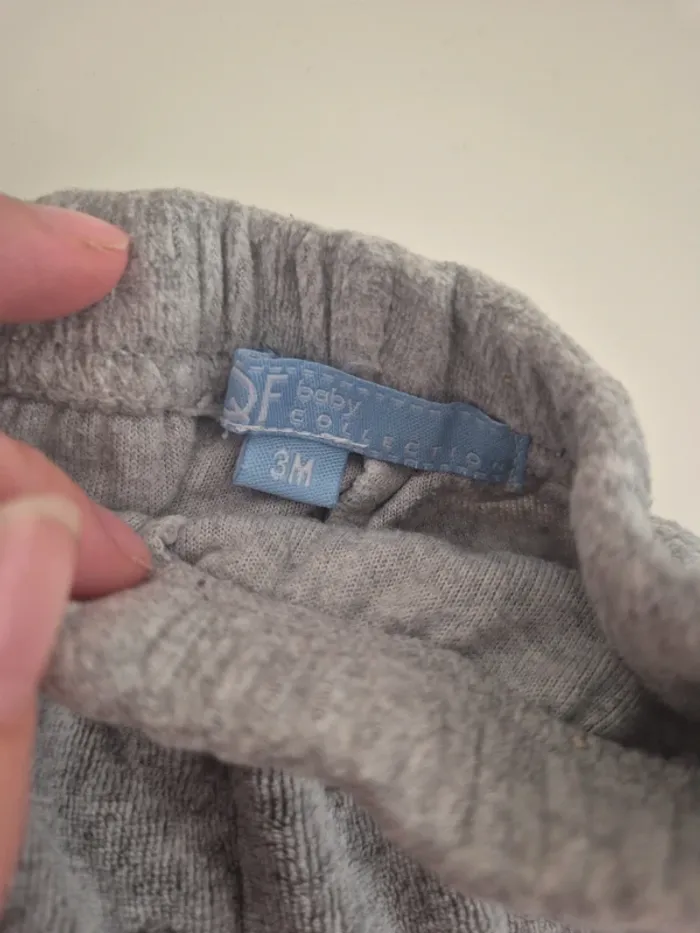 Pantalon 3 mois - photo numéro 2