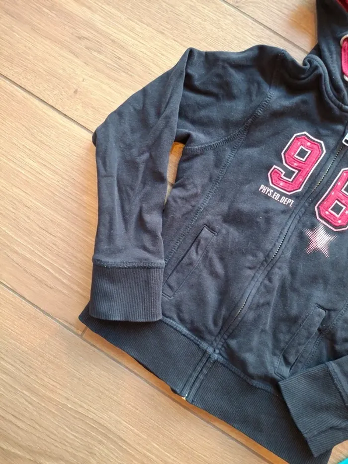 Sweat à capuche zippé Okaïdi 5 ans très bon état - photo numéro 3
