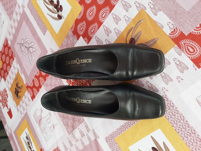 3 paires de chaussures pointure 40 - photo numéro 4