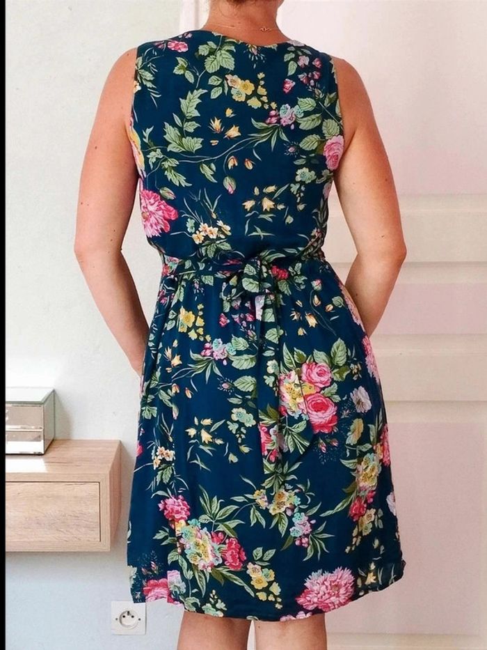 Robe Promod - Bleue fleurie - 38 - Excellent état - photo numéro 4