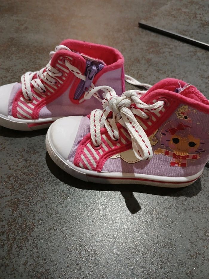 Baskets montantes en toile taille 23 - photo numéro 3