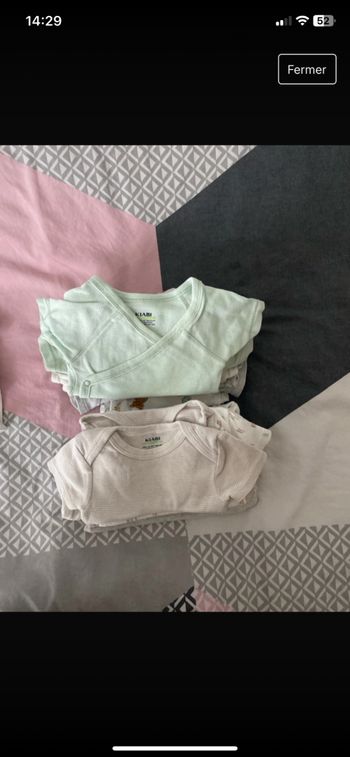 Lot 16 bodys manche courte