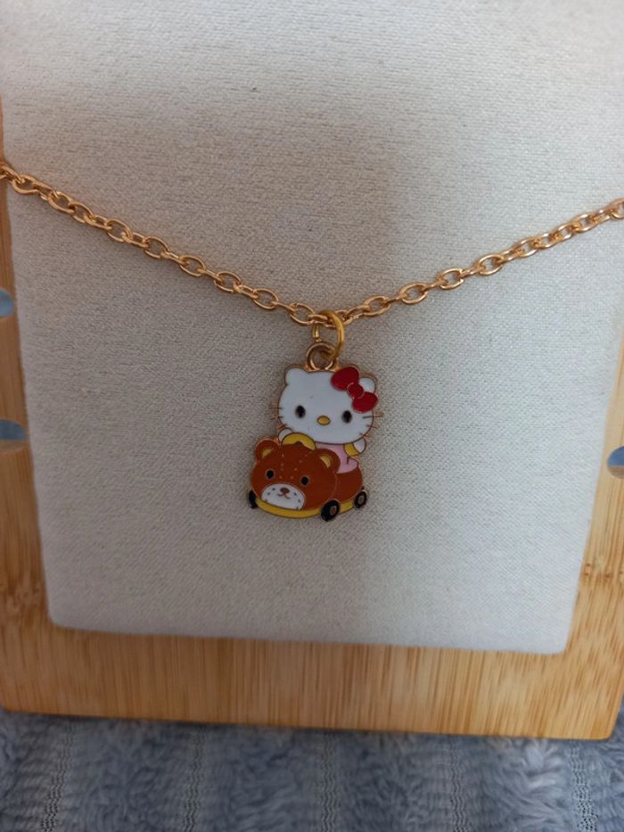 Collier hello kitty