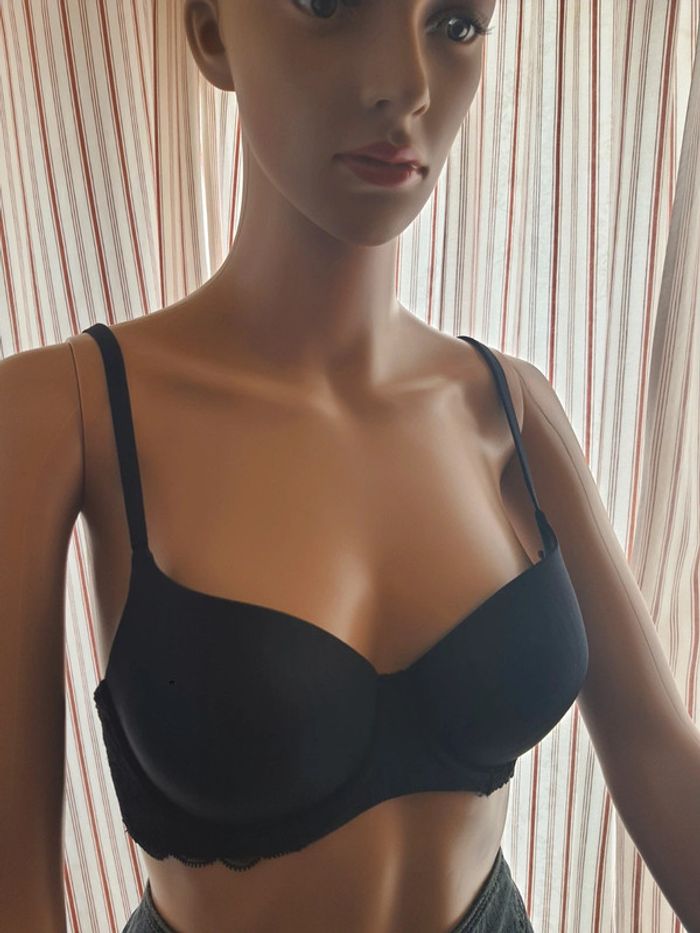 Soutiens-gorge noir Hunkemöller fr85D eu70D - photo numéro 4