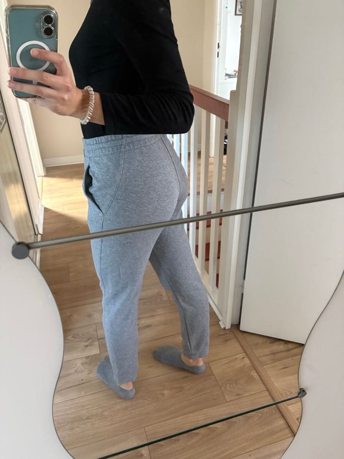 Jogging Nike gris - photo numéro 2