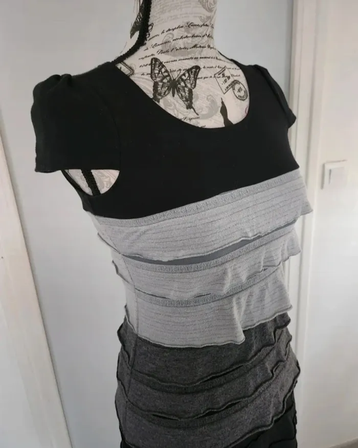 Robe à volants dégradé gris/noir – Cache Cache T36 - photo numéro 2
