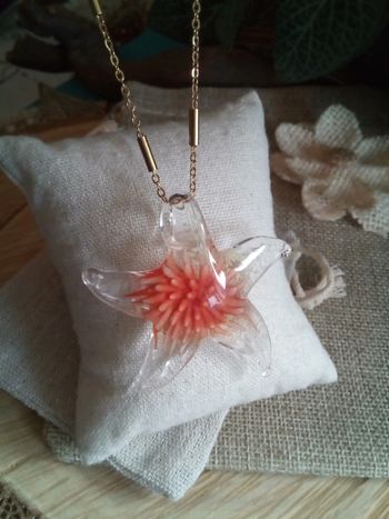 Collier étoile de mer en verre